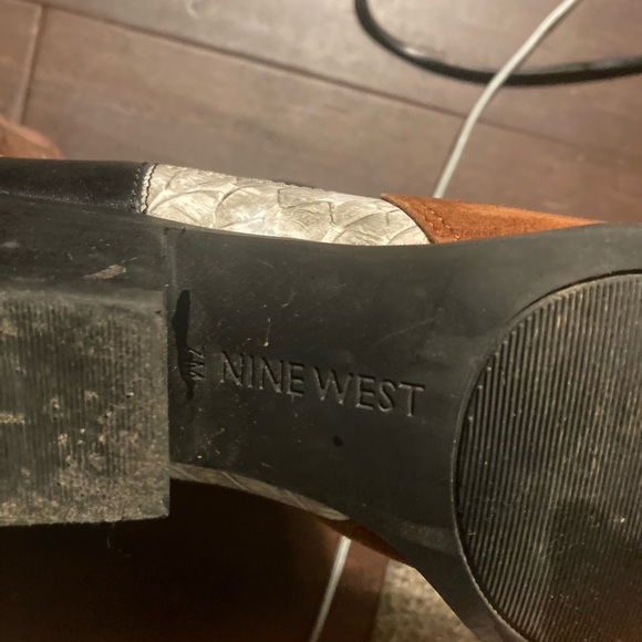 New without tags. In perfect condition with style and comfort.Medium width - Picture 8 of 8